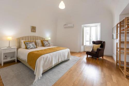 Evora Villa | Home near Évora's main square with private terrace