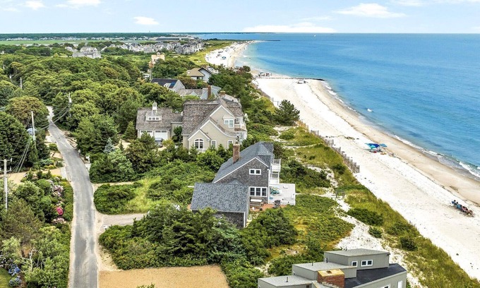 West Yarmouth Cottage | Home on Great Island overlooking Nantucket Sound with Private Beach (1199)