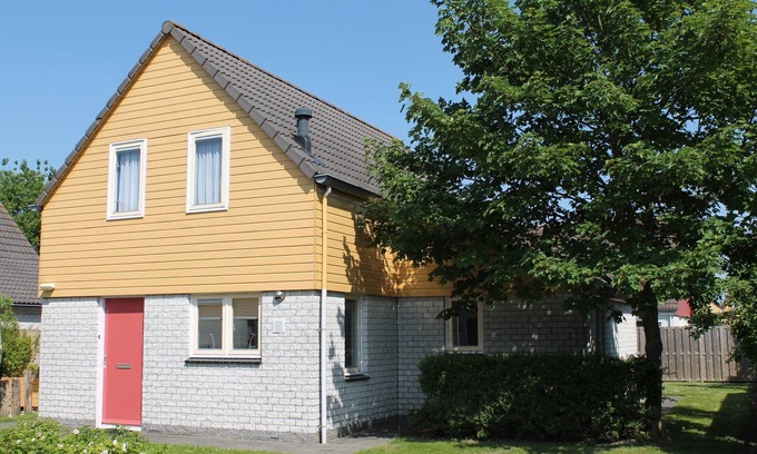 Wemeldinge House | Home sauna near beaches of Wemeldinge