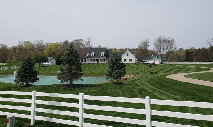 Lancaster House | Home Sleeps 12- Sits on 5.24 acres with restaurants & stores within 3 minutes.