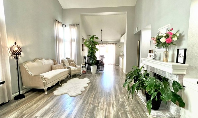 Antelope House | Home Sweet Home 3-bedroom house in Antelope