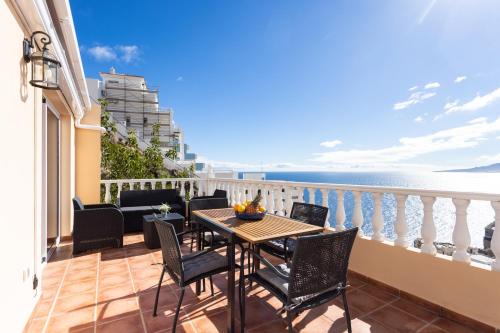 Tabaiba Apartment | Home2Book Amazing Sea Views, Terrace & Pool