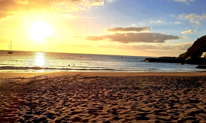 Sardina Apartment | Home2Book Bright Retreat with Pool, Sardina Beach