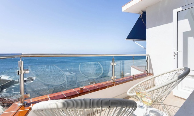 Punta del Hidalgo Apartment | Home2Book Luminous Seaviews Apt Near The Ocean