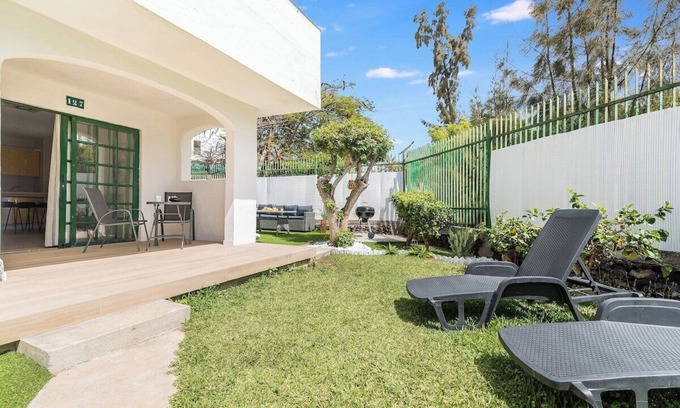 Sonnenland Apartment | Home2Book Stylish Apt Terrace & BBQ, Maspalomas