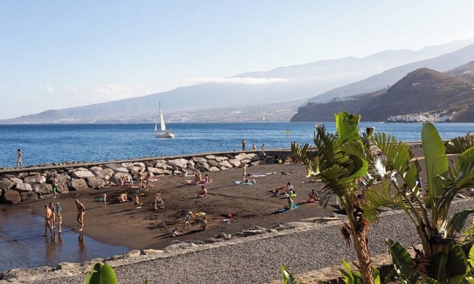 Radazul Apartment | Home2Book Sunshine Radazul Home