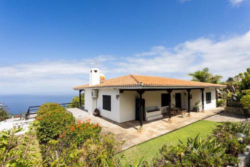 Sauzal Villa | Home2Book Villa with Private Pool BBQ Sea Views