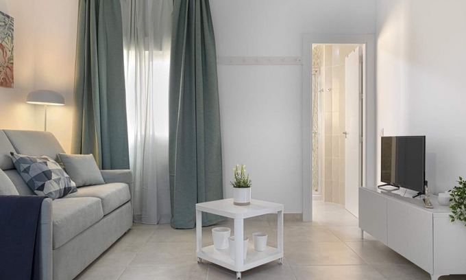 La Trinidad Apartment | HOMEABOUT JUAN DE AUSTRIA APARTMENT