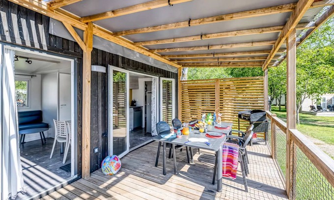 Douarnenez House | Homeflower Premium 29m2 - 2 Schlafzimmer + überdachte Terrasse 21m2 + CLIM + TV + Bettwäsche + Handtücher 4 Personen