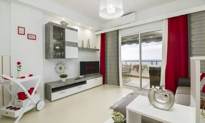 Bajamar Apartment | HomeForGuest BEAUTIFUL APARTMENT, SEA VIEWS, BBQ, GYM