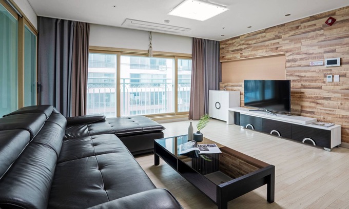 Okpo-dong Apartment | Homefourest Residence Hotel Okpo