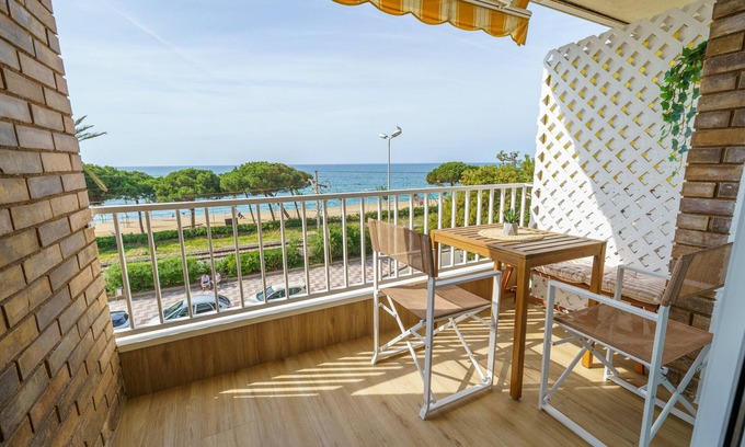 Pineda de Mar Apartment | HomeHolidaysRentals Delmare - Costa Barcelona
