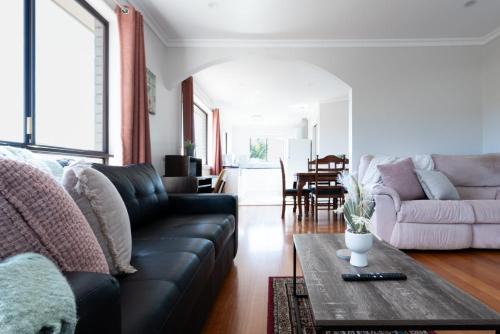 Riverside Apartment | Homely Hideaway with Parking & WiFi