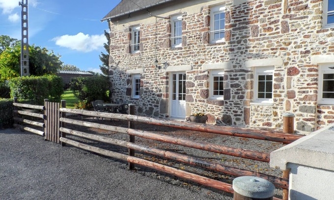 Chanteloup House | Homerez - House near Chanteloup.