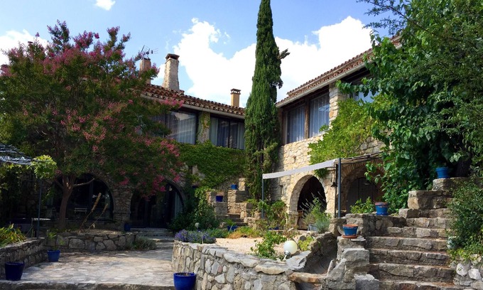 Saint-Andre-de-Cruzieres House | Homerez - Amazing house for 6 ppl. with shared pool at Saint-André-de-Cruzières