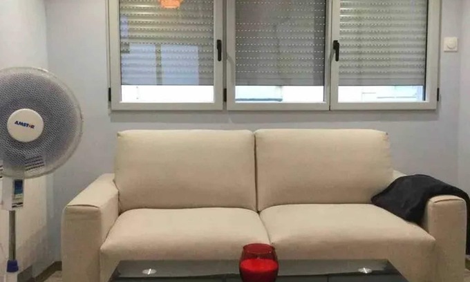 Asnieres-sur-Seine Apartment | Homerez - Apartment Asnières-sur-Seine