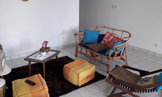 L'Autre-Bord Apartment | Homerez - Apartment in Le Moule, sea view