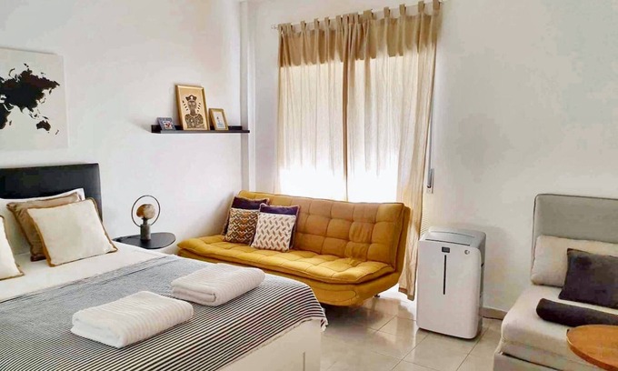 Alfama Apartment | Homerez - Apartment Lisbon with Sea View