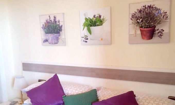 San Vicente Apartment | Homerez - Beautiful appartement for 2 ppl. at Salamanca