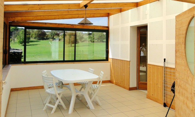 Vanne House | Homerez - Beautiful house for 5 ppl. with terrace at Vanne