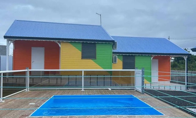 Saint-Francois Ski Chalet | Homerez - Chalet in Saint-François