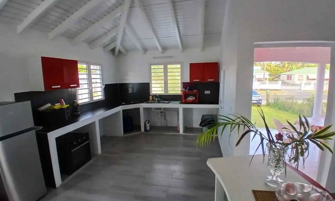 Port-Louis House | Homerez - Charming house in Port-Louis with garden
