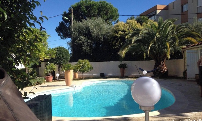 Le Cannet Villa | Homerez - Elegant Villa with Private Pool in Le Cannet