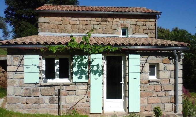 Chambonas House | Homerez - House 4 km away from the beach for 9 ppl. with shared pool and terrace