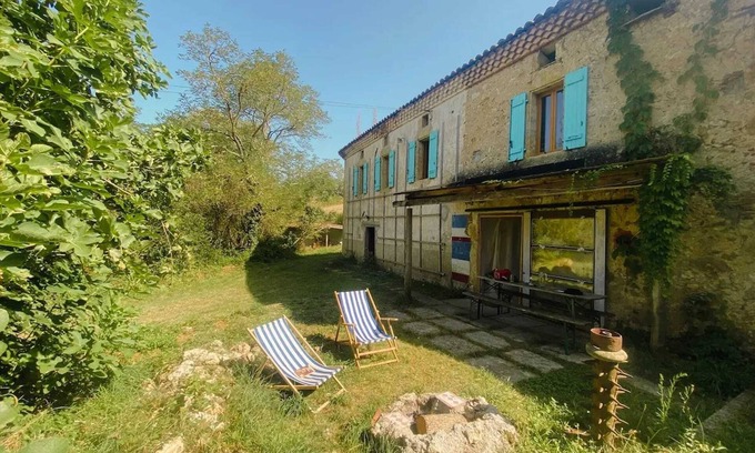 Sainte-Suzanne House | Homerez - House in Sainte-Suzanne