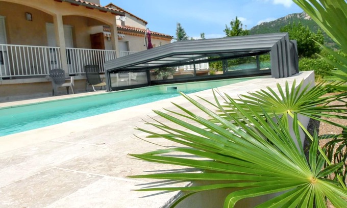 Nant House | Homerez - House in Nant with pool