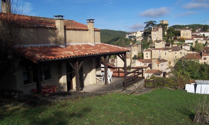Puy-l'Eveque House | Homerez - House in Puy-l'Évêque