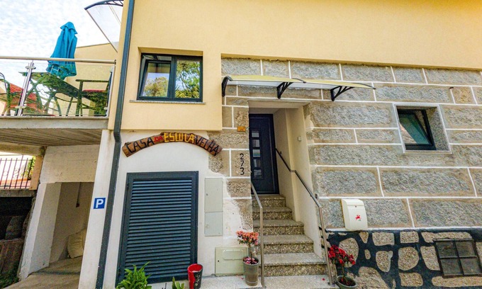 Cova Villa | Homerez - Villa 1 km away from the beach for 4 ppl. with swimming-pool at Crasto