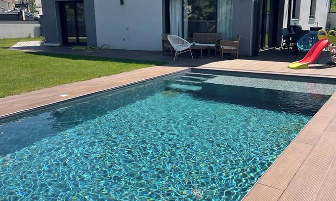 Deyme Villa | Homerez - Villa in Deyme with pool