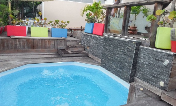 Douville Villa | Homerez - Villa in Sainte-Anne + Jacuzzi