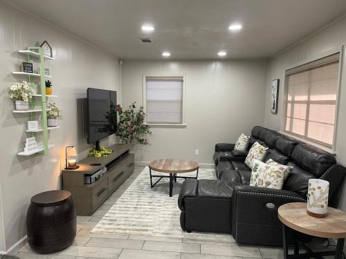 Hugo House | HomeSuite Cabin Relaxing Getaway Near Casino