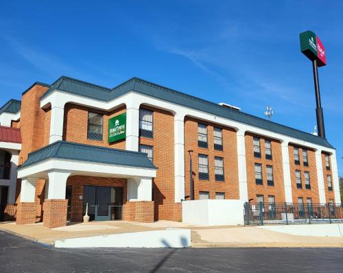 Prattville Hotel | HomeTowne Studios by Red Roof Prattville