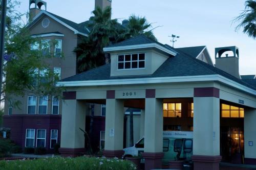 Camelback East Hotel | Homewood Suites by Hilton Phoenix-Biltmore
