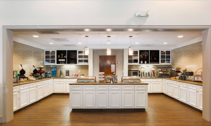 Lakes of Forest Hill Hotel | Homewood Suites Southwind - Hacks Cross