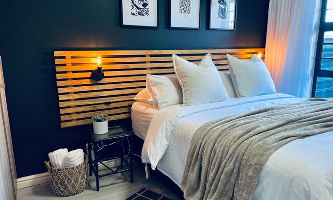 Port Elizabeth Apartment | Homey Apartment near Walmer