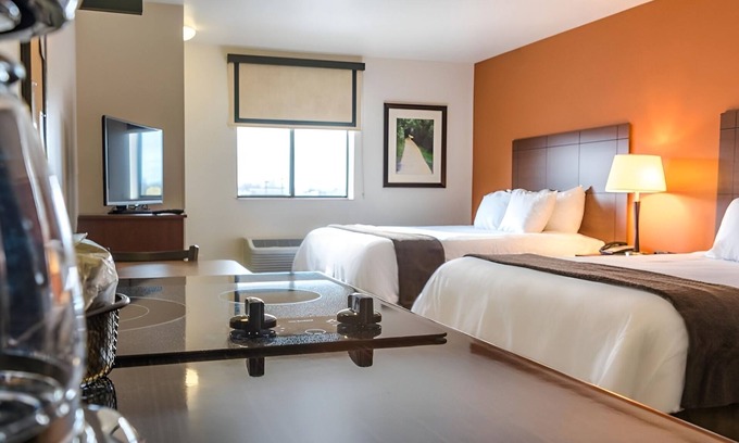 Berwick Hotel | Homey Space w/Kitchen Near Ankeny Art Center & Cascade Falls Aquatic Center