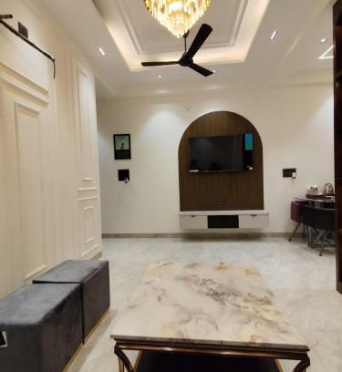 Indirapuram Apartment | Homlee-Diamond 2BHK Lift-Parking-Max Vaishali