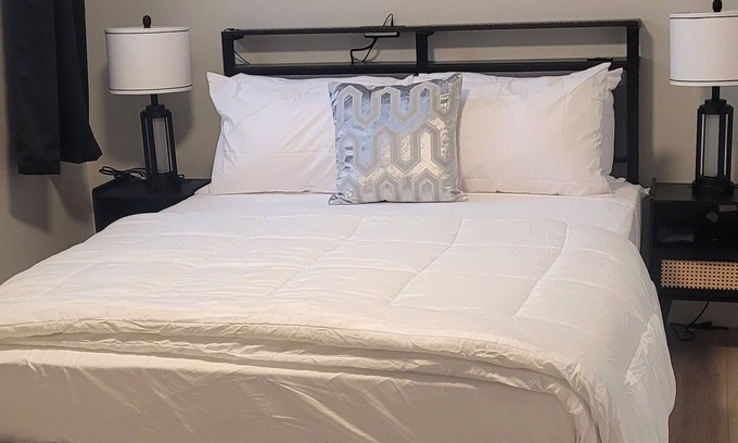 Moncton House | Hommie Basement Suite in Moncton