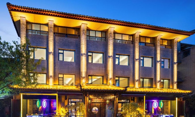 Xi’an City Center House | Honglu Garden Hotel Xi'aHonglu Garden Hotel Xi'an Bell and Drum Tower Huimin Street Store & 2 bottles of Budweiser beer for free