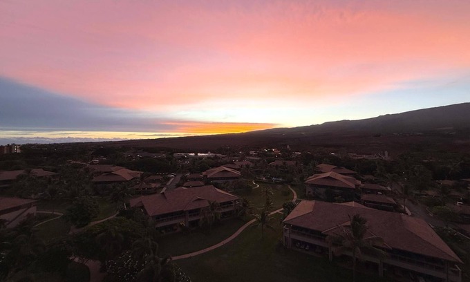 Honokowai Condo | Honua Kai | 3 Free Rental Cars | KBM Resorts | Extra Large Lanai | 3 Units, 5 Bedrooms | HK ML-1463