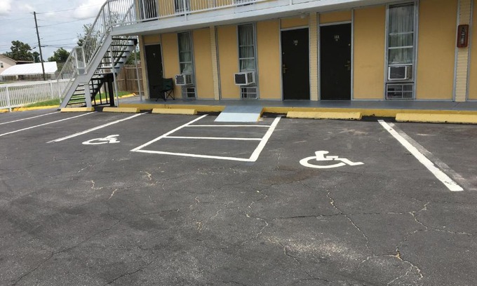 Lenox Hotel | Hope Inn