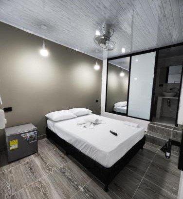 Puerto Triunfo Hotel | HOSPEDAJE EL ENSUEÑO