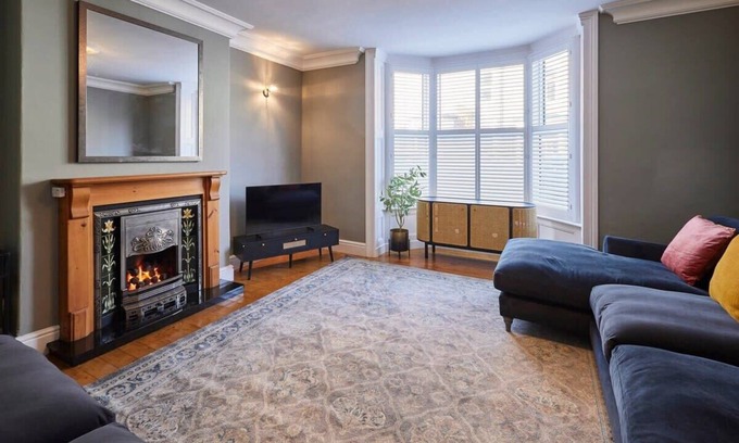 Saltburn-by-the-Sea Apartment | Host & Stay | Mollymac, Ground Floor