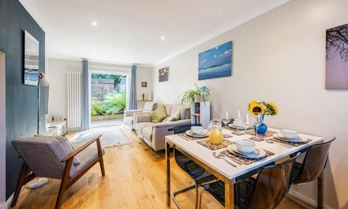 Norwich House | Host & Stay | Maple House