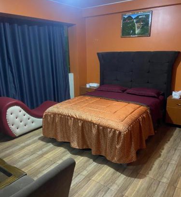 Carabayllo House | Hostal El Amazonas 03
