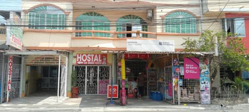 Manta House | Hostal La GRAN Familia
